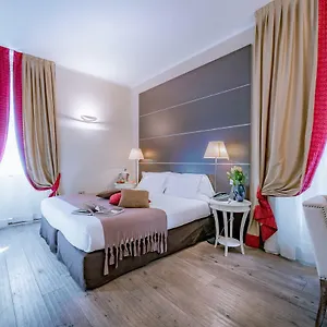 **** Hotel Townhouse 33 Italie